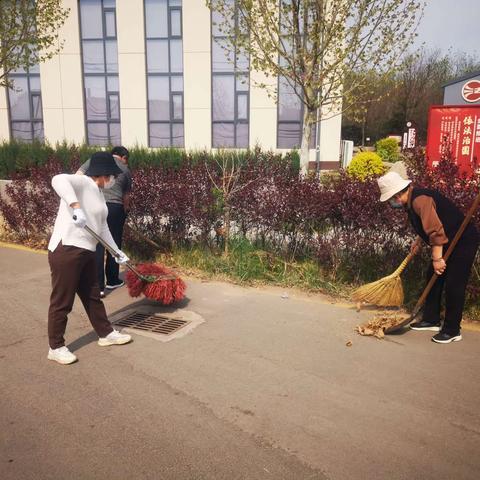 干群一心整治环境  扮靓美丽乡村颜值