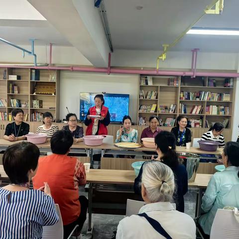 网格力量//长缨东路端午“趣”时光：包粽献爱心，歌舞庆佳节