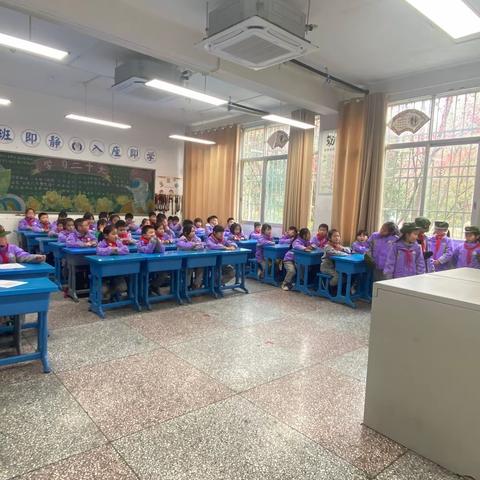 3.5学雷锋日丨雷锋精神，永不褪色的精神坐标！