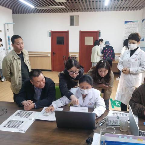 国家心血管病高危人群定制化干预研究项目督导组莅临舞钢市中医院垭口社区卫生服务中心检查指导工作