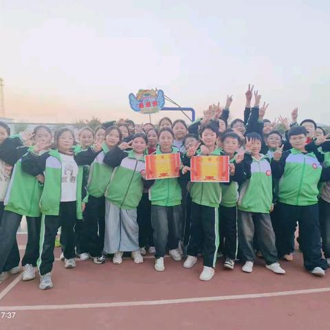 新世纪小学六年级奋进班—— 一周学校生活记录