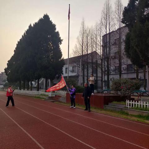 龙游寺后中学八年级(2)班研学活动