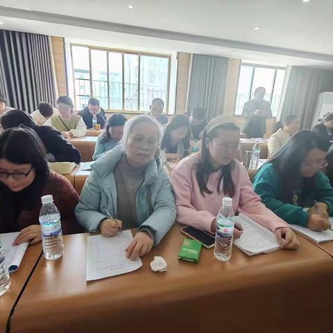 破壁求真处，筑峰正当时--高三历史组参加赣州市二轮复习研讨