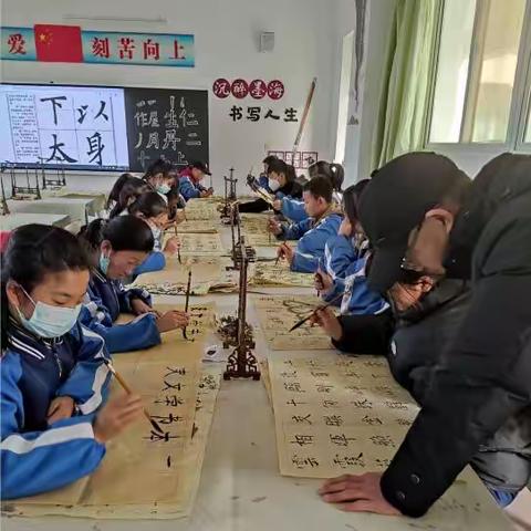 多彩社团助育人  五育并举促成长