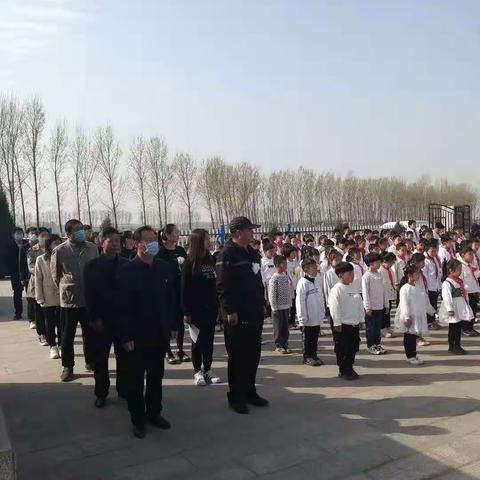 钱营小学清明祭英烈活动总结