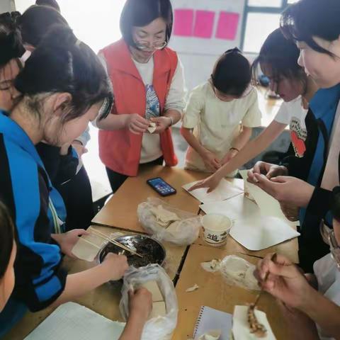 向美而生·沐光而行 // 五(8)班学生讲坛集锦