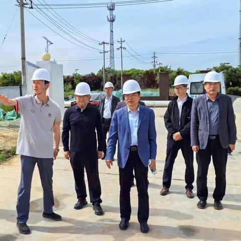 西安市水务局副局长魏鹏督导检查高陵第二污水处理厂工程进展情况