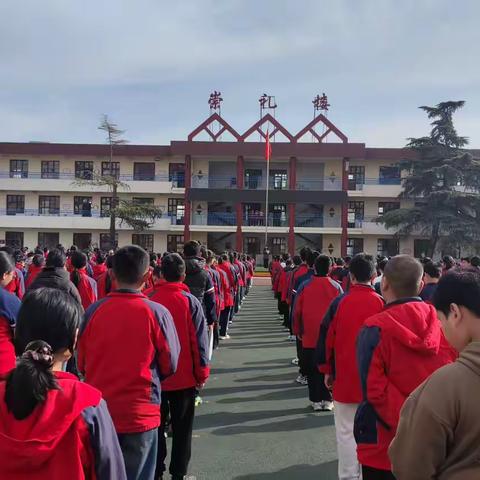 筑牢安全防线 护航阳光成长 ——武安市第一职工子弟学校开展“防范学生欺凌”法治宣讲活动