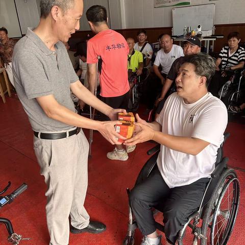 “双节”情浓  爱心助残——江西食品厂党支部开展“双节”慰问残疾人活动