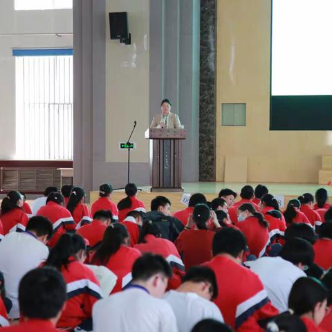 旅顺开发区实验中学对初三年级进行考前心理辅导活动