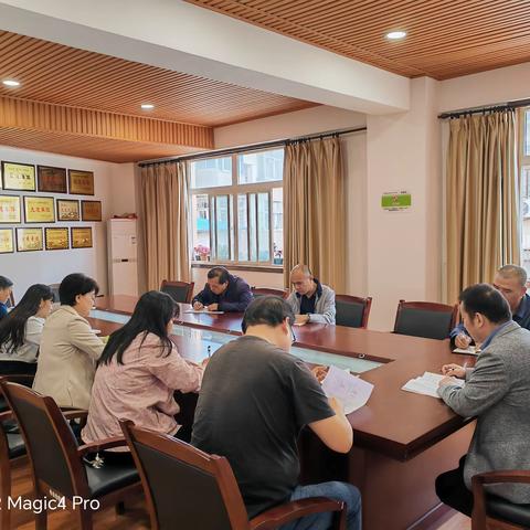 临潼区种子管理站召开党纪学习教育会