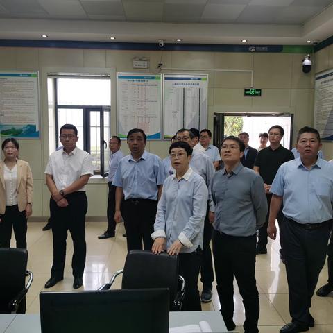 人民日报社山东分社社长王比学一行到田山灌区一级泵站调研