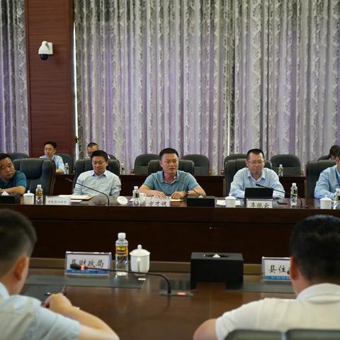 方才健到海尾镇调研重点工作