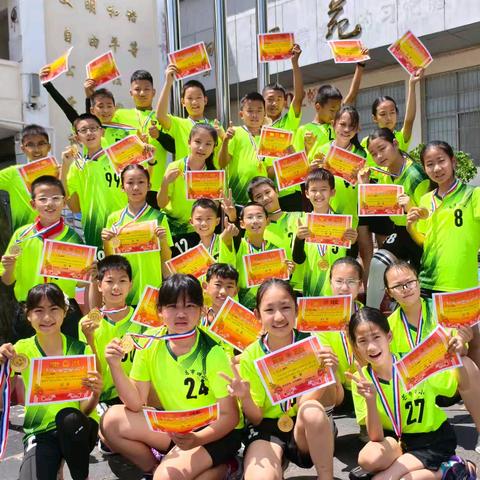 【课程育人】少年逐风 燃动赛场——芒市第四小学阳光三班第六届“新阳杯”校园排球赛纪实