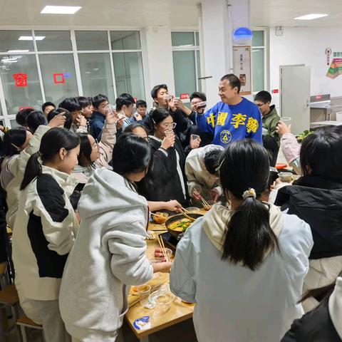 烟火气里凝众志 少年志中启征途——宁陕县江口中学（初三2班）班级团建活动掠影