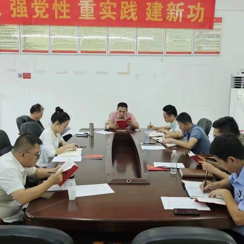 在深学细悟上下功夫 板桥镇深入开展《条例》学习