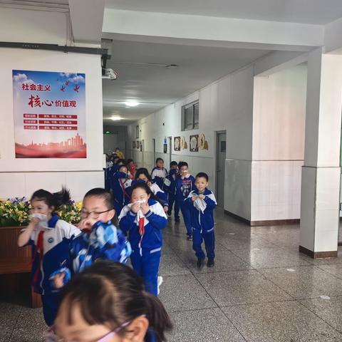 2024年承德市实验小学消防安全演练