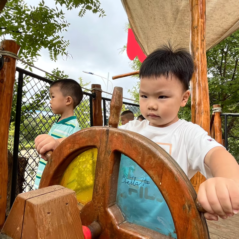 烟台市市级机关幼儿园海鱼🐠班——遇见海盗船