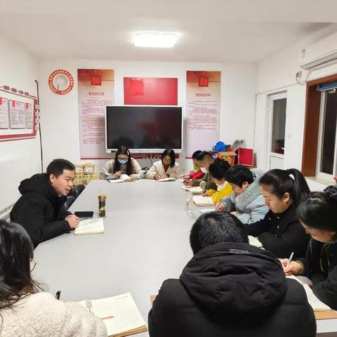 织密社区安全网 守护万家灯火明——无影山街道前黄屯社区包挂领导深入社区部署近期重点工作