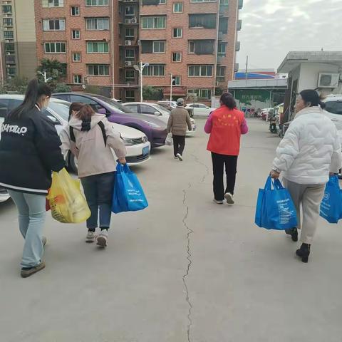 爱心入户体检，志愿服务暖人心