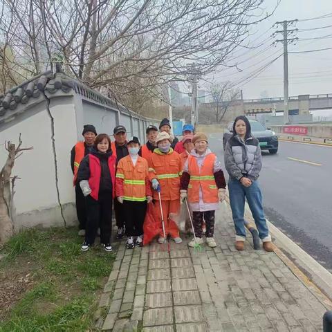 爱卫行动进铁路 沿线环境大提升