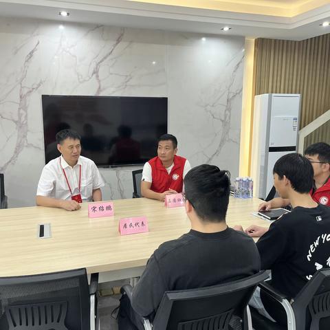 人大代表进社区，服务居民“零距离”