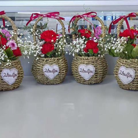 建行朝阳分行举办以“追梦二十大 巾帼绽芳华”为主题的迎“三八”系列活动