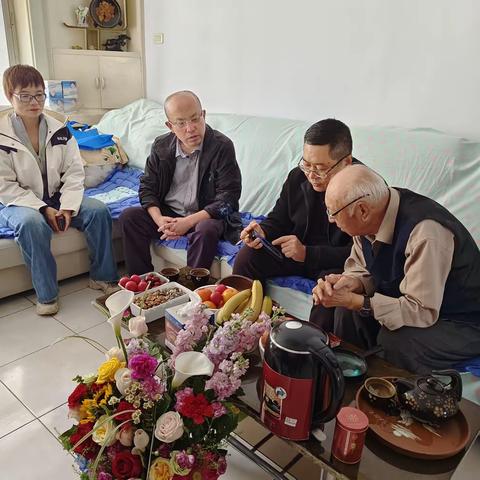 辽宁省分行离退休人员管理部到朝阳分行进行调研