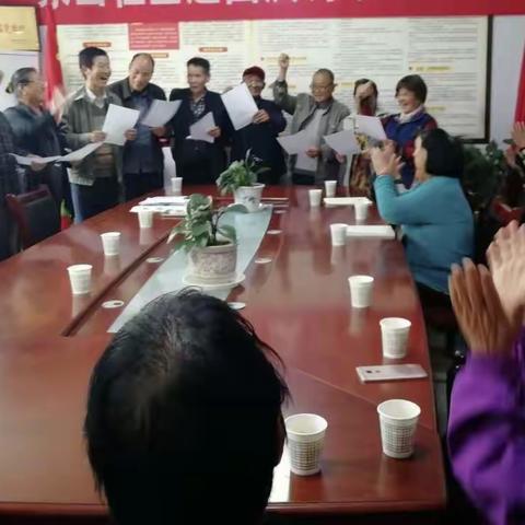 象山社区组织召开离退休党员座谈会