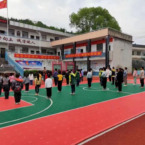 【爱国卫生月，芳菲四月天】——双泉小学开展爱国卫生月系列活动