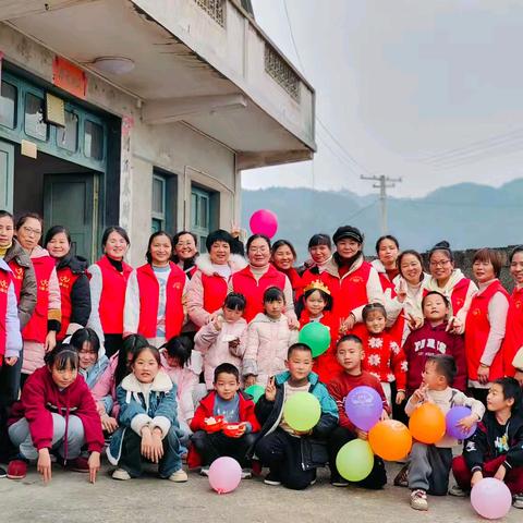 “寒冬送暖，关爱留守儿童”集体生日会﻿