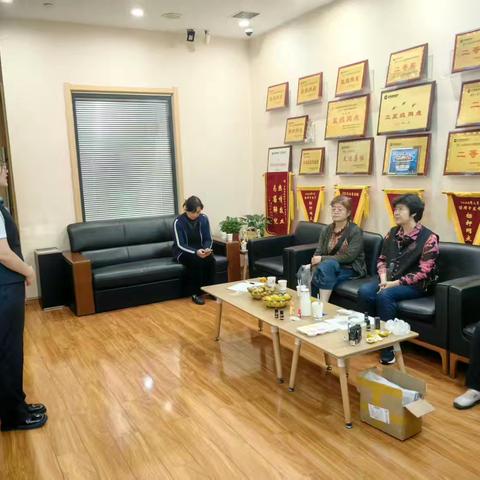 欢度国庆，情暖中秋——中山东路支行客户活动纪实