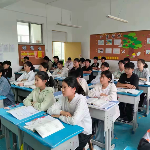 青蓝逐光绽芳华 深耕课堂促成长——下村乡中心小学举行青蓝工程徒弟汇报课活动