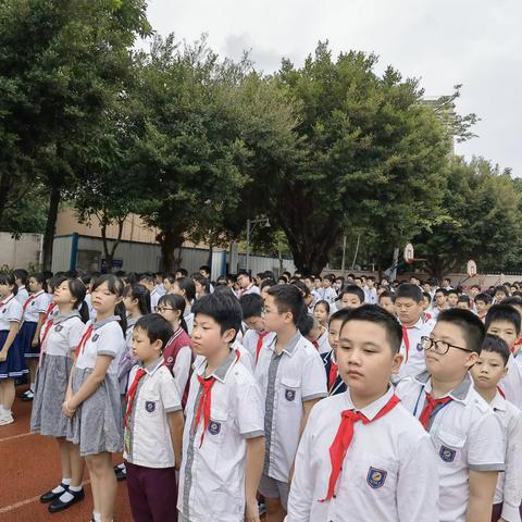 金秋十月，我们相聚六（3）班