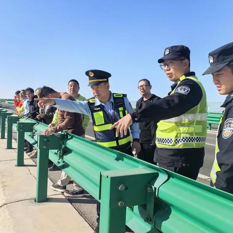 省高速路政执法总队敦煌大队多维发力筑牢双节出行安全屏障