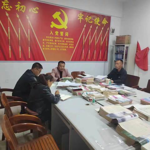 围绕教学抓党建，抓好党建促教学 —景东四中组织生活会