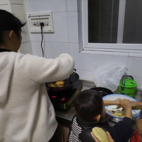 中村社区开展“我们的节日——元宵”活动