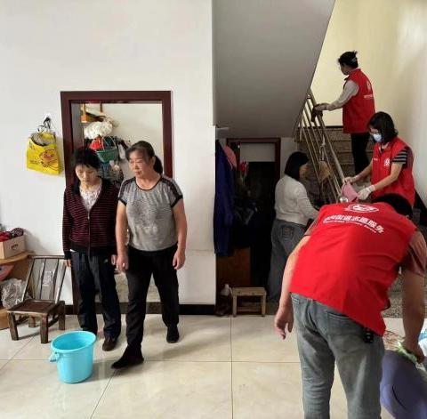 【初心合伙人】研和街道中村社区：“向阳工坊”为残疾人搭台，项目推进暖意浓