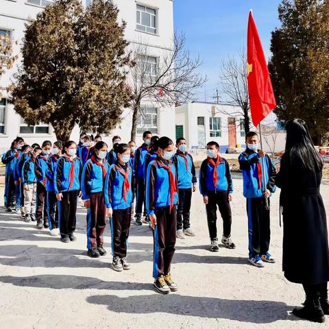 学习雷锋精神  争做向上向善好队员——乌赞镇小康小学开展学雷锋活动