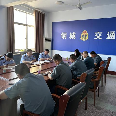 开门纳谏，倾听民意——区交通运输综合行政执法大队开展“大队长接待日”活动