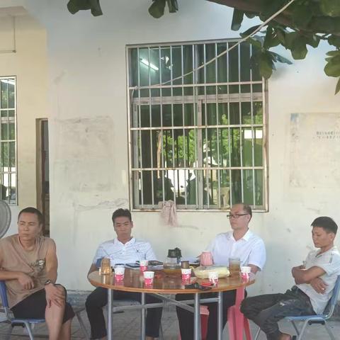 天安乡天村坚持践行和发展新时代枫桥经验：蓝马甲成功化解一起土地纠纷