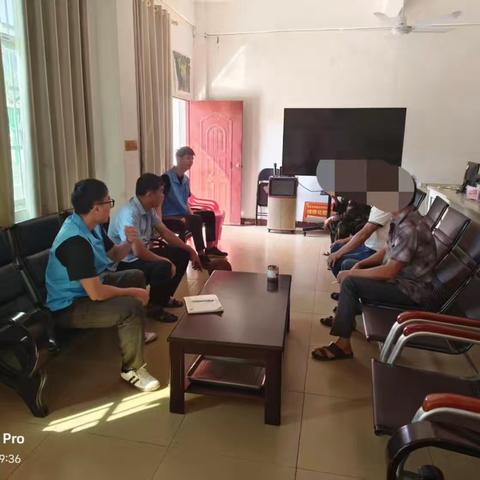 天安乡“蓝马甲”在行动——成功化解一起因土地纠纷引发的铲除槟榔事件