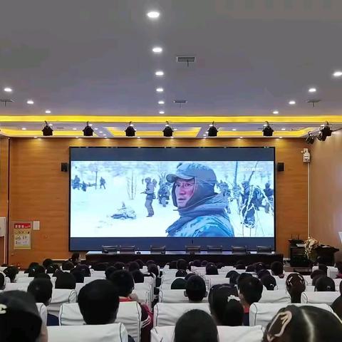 追忆峥嵘岁月 赓续红色血脉 ——南阳市第五完全学校小学部三年级观影活动