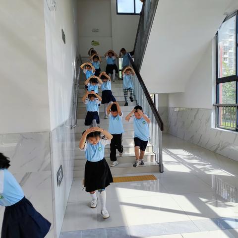 勿忘国耻吾辈自强，和平小学举行纪念“9.18”事变暨小学生国防教育活动