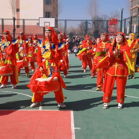 灵蛇舞瑞闹新春 民俗华章贺新年
