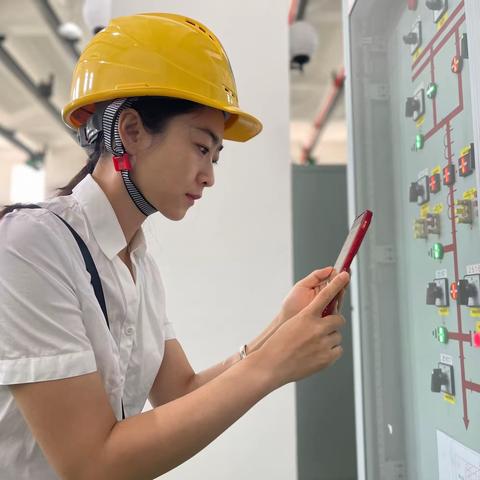 按下“前哨”启动键   构建管理新模式