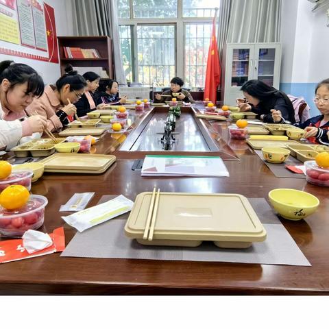 “共享美食  共创美好”丛台区春光小学举行2023学年第六次家长陪餐活动