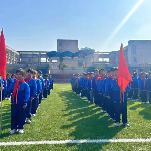 喜迎建队日，争做好队员 ——横峰县第二小学少先队新队员入队仪式 ‍ ‍ ‍