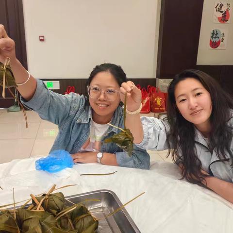 【东风路社区工会联合会】—一叶裹住端午味 工会情暖职工心❤