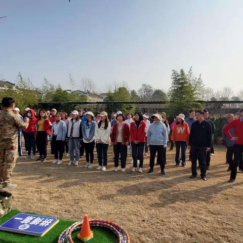 携三月明媚，与春日同行——襄阳市第四十中学“三八”女神节教师团建活动